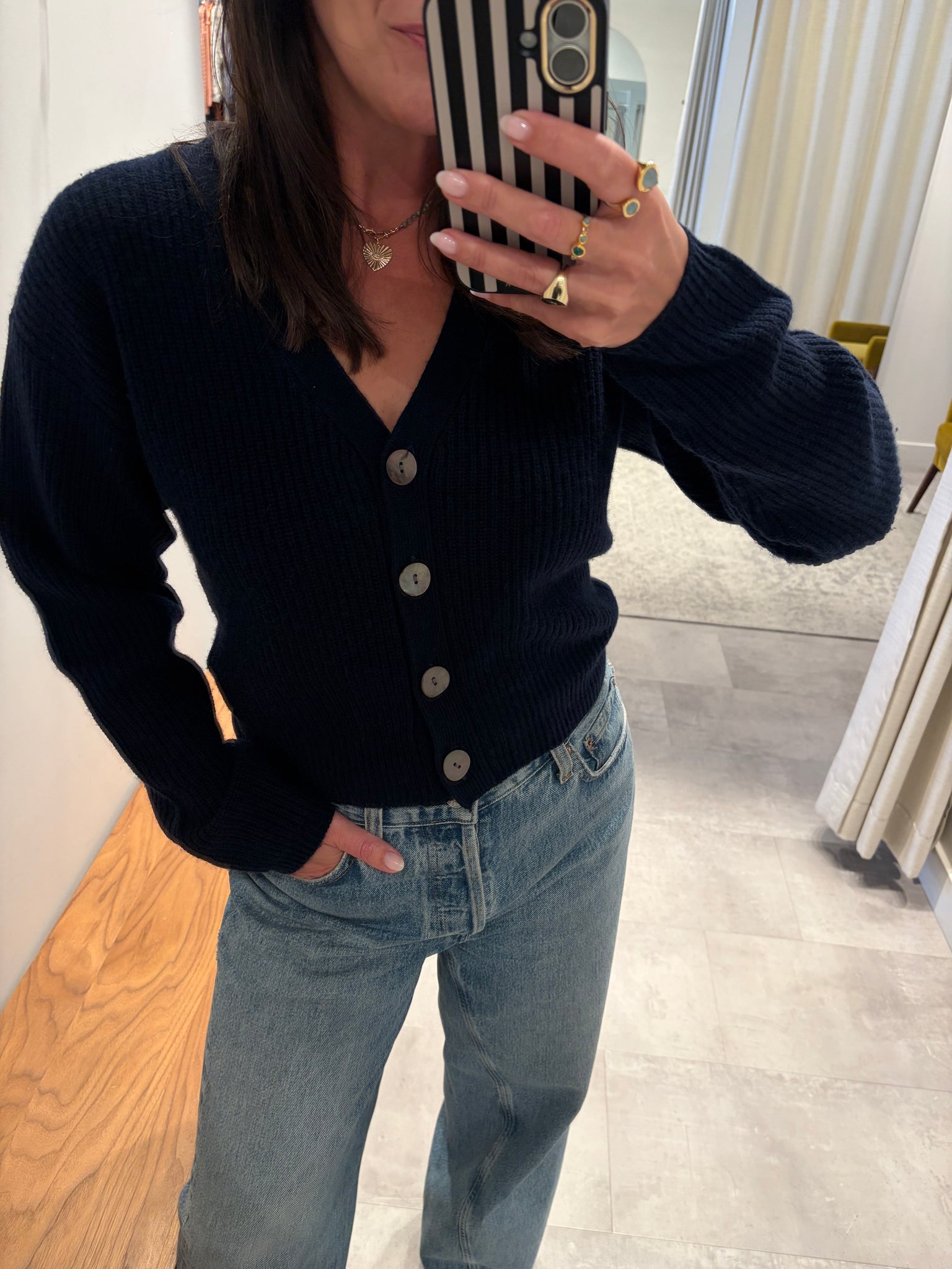 MC Hakuba Cardigan in Minuit