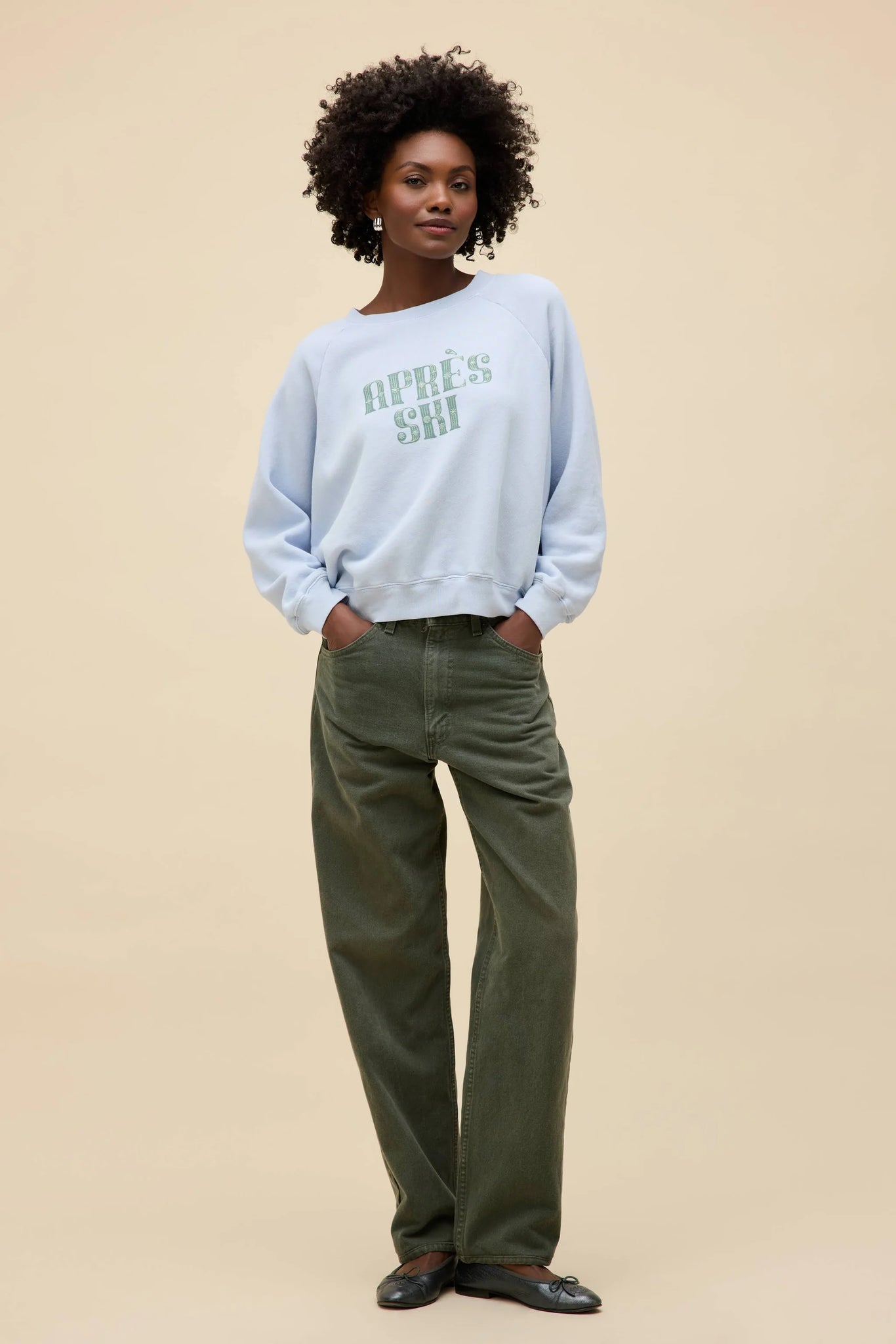 Après Ski Shrunken Raglan Sweatshirt in Light Dusk