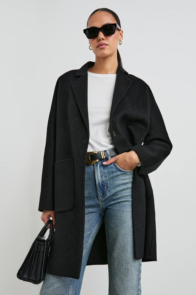 Everest Coat in Black