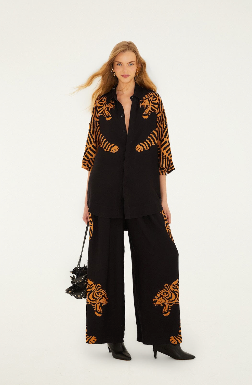 Black Tiger Long Sleeve Shirt