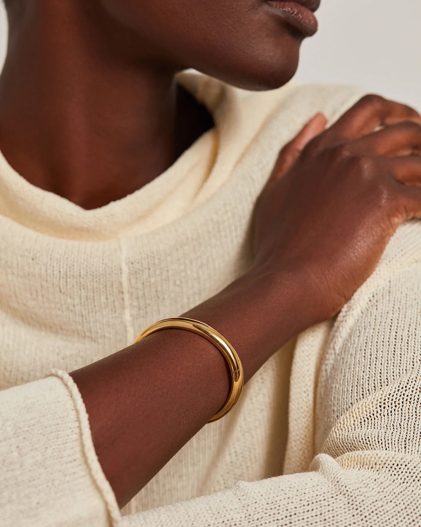 Gia Bangle in Gold