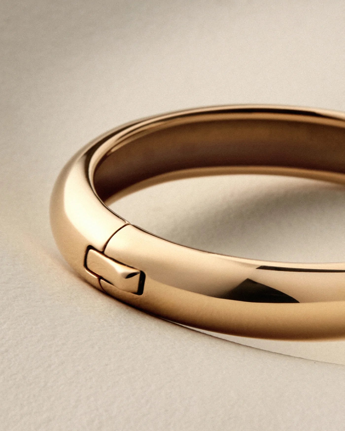 Gia Mega Bangle in Gold
