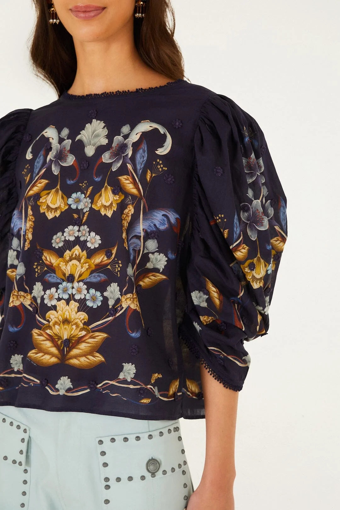 Golden Nature 3D Flower Puff Sleeve Blouse