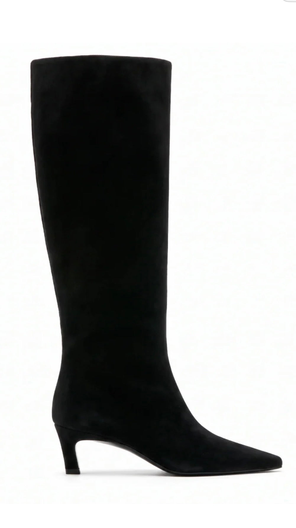 Basel Suede Pull On Boot in Black
