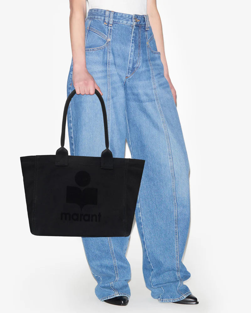 Yenky Zipped Bag in Black