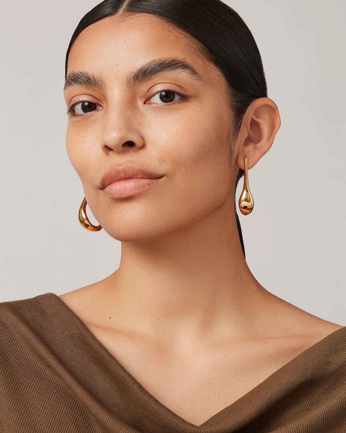 Colette Hoops in Gold