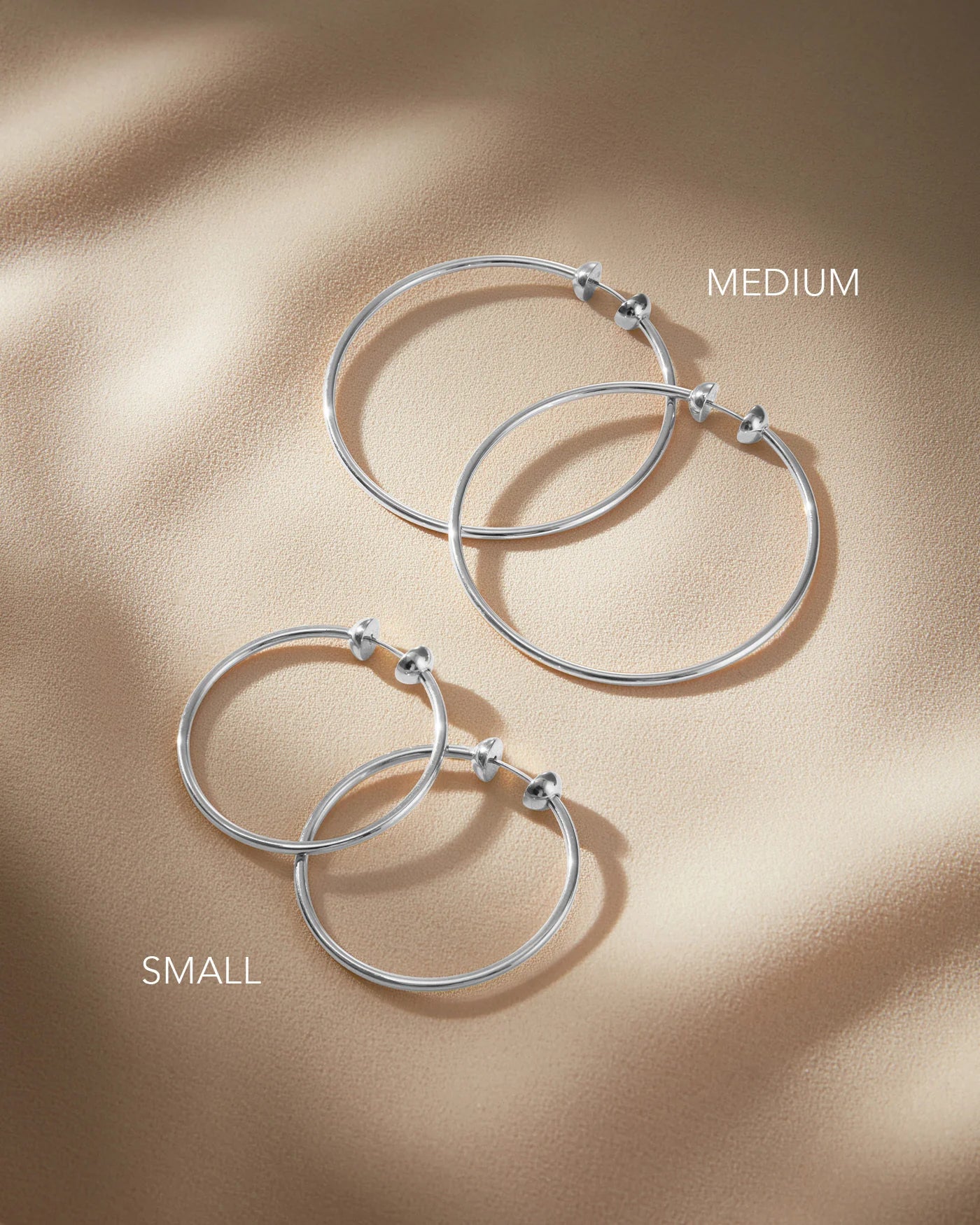 Icon Hoops Medium in Silver