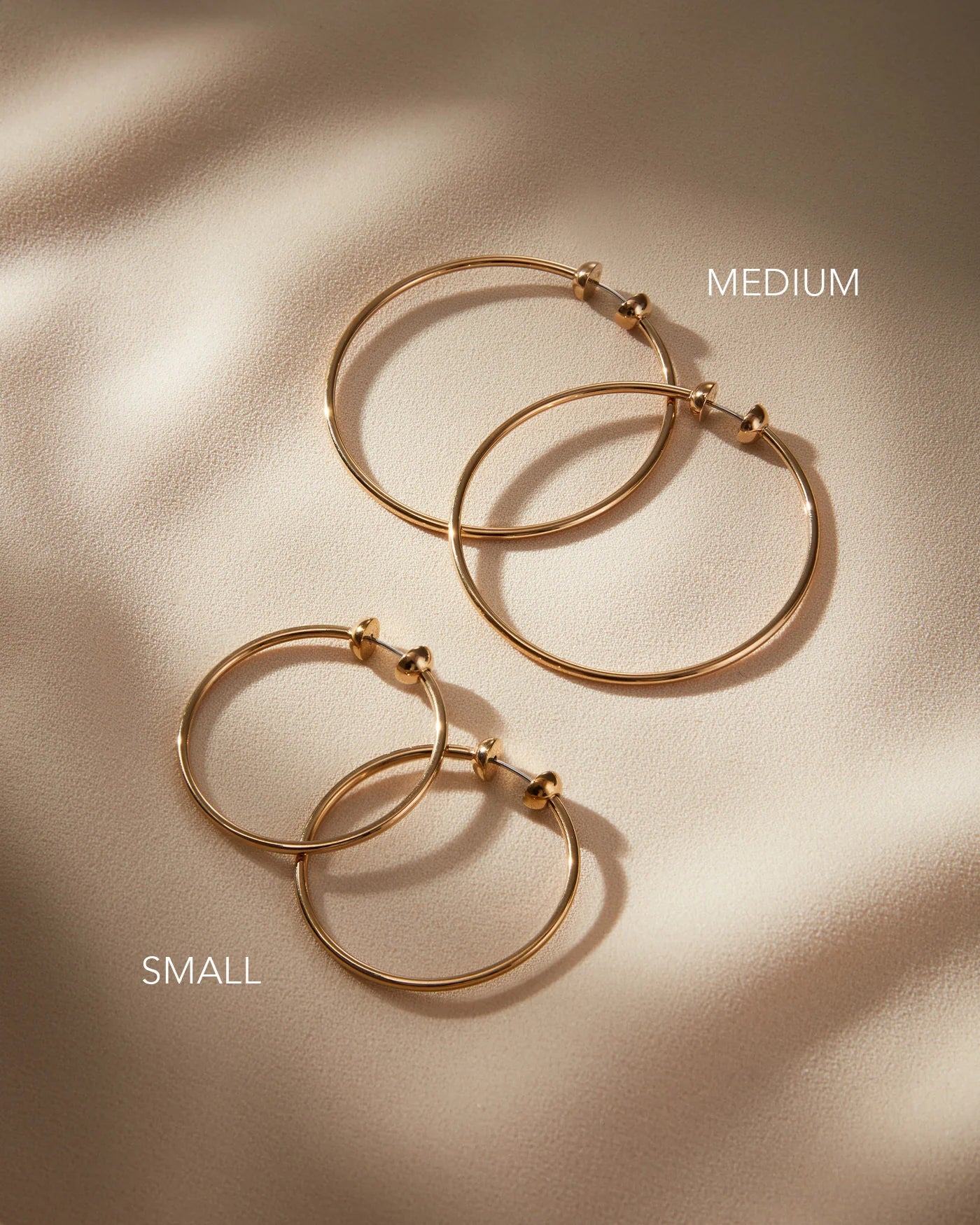 Icon Hoops Small in Gold