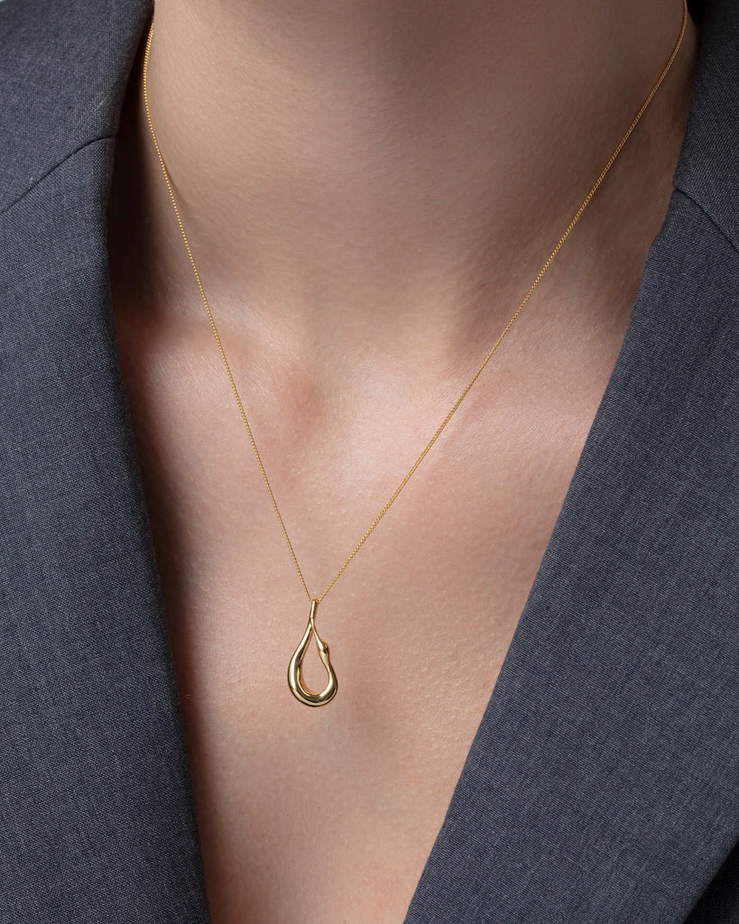 Mini Egret Pendant Necklace in Gold