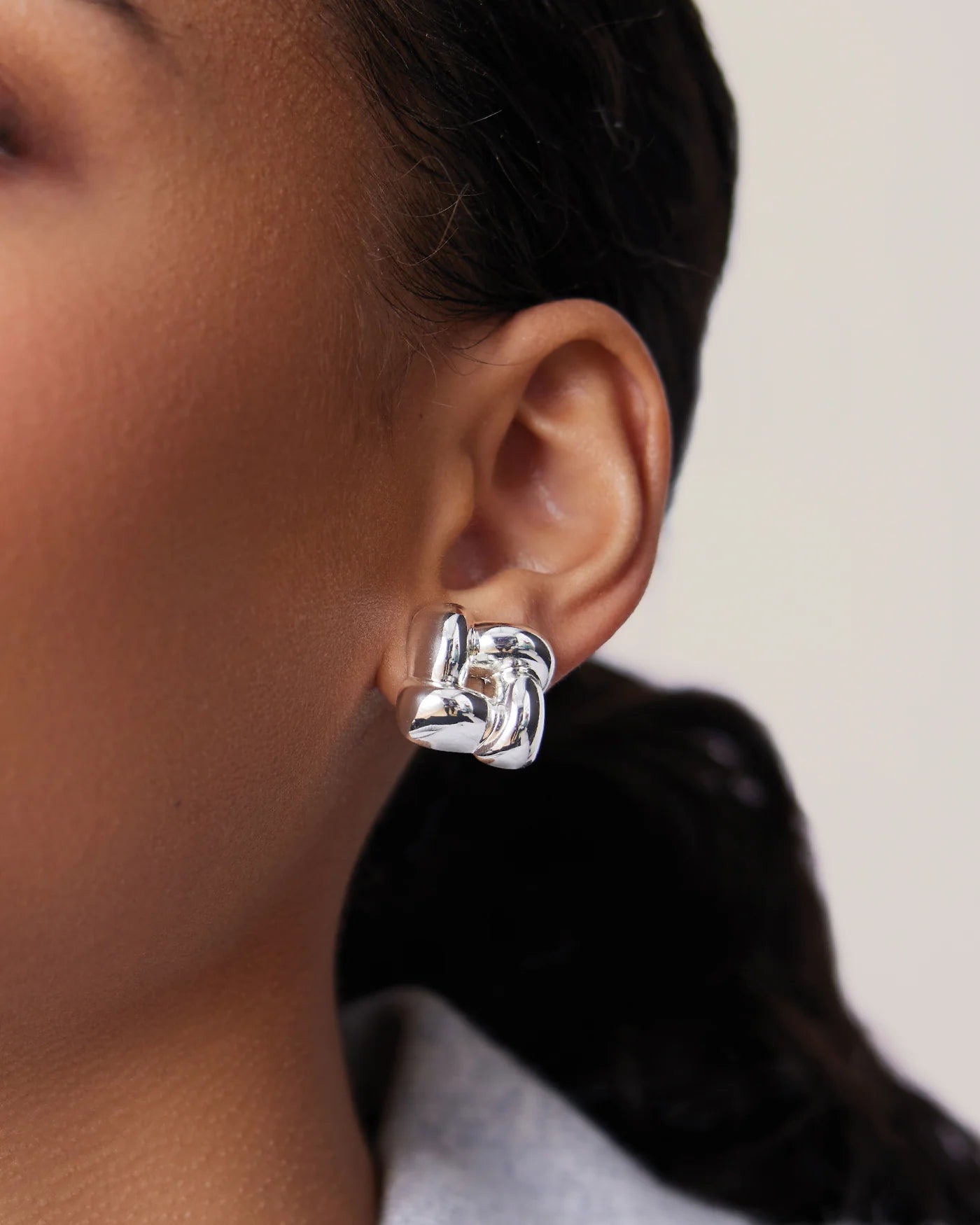 Small Woven Square Earrings in Silver