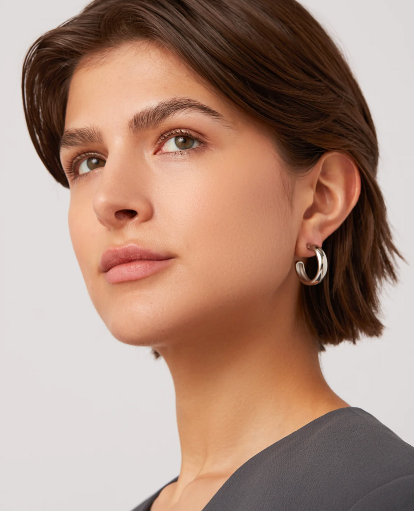 Staple Hoops Medium in Silver