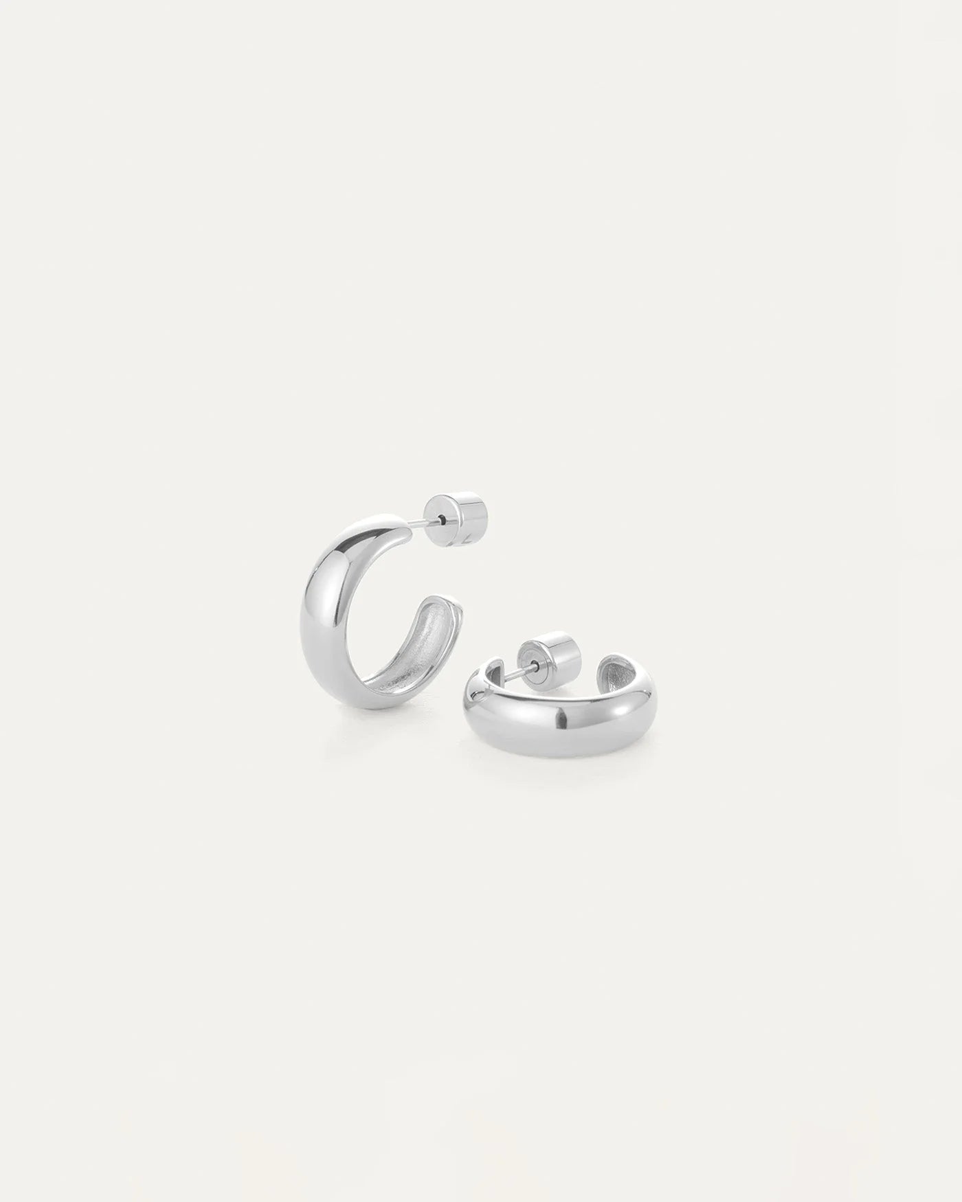 Staple Hoops Small in Silver