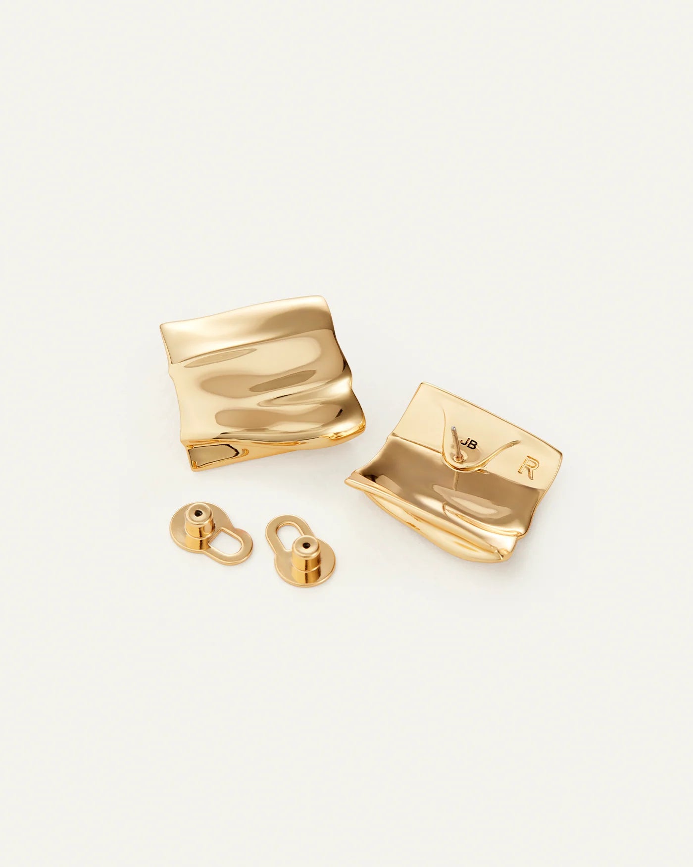 Sundra Earrings in Gold
