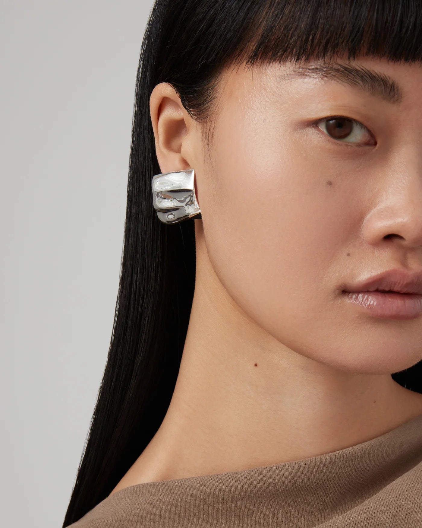 Sundra Earrings in Silver