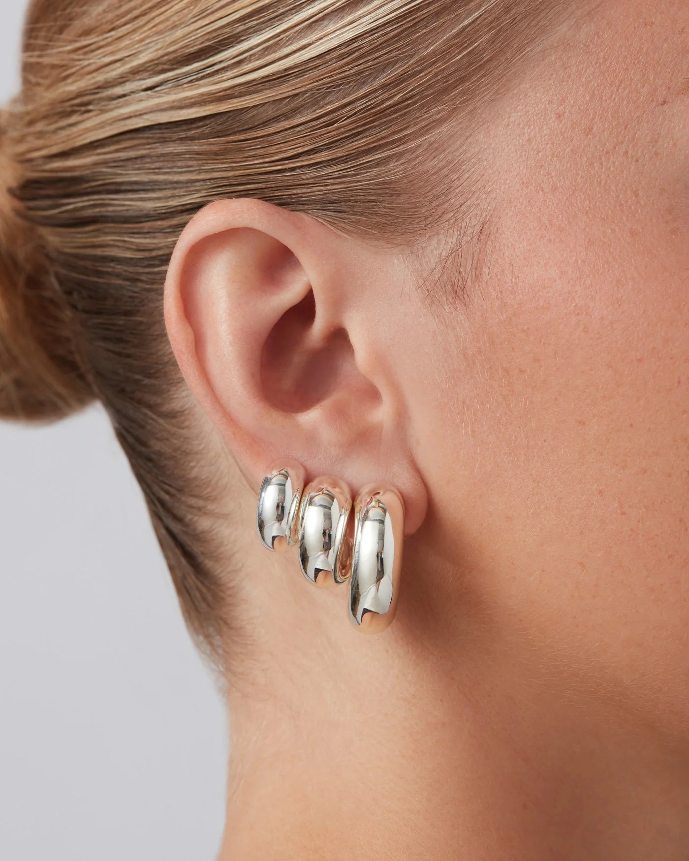 Tome Hoops Large in Silver