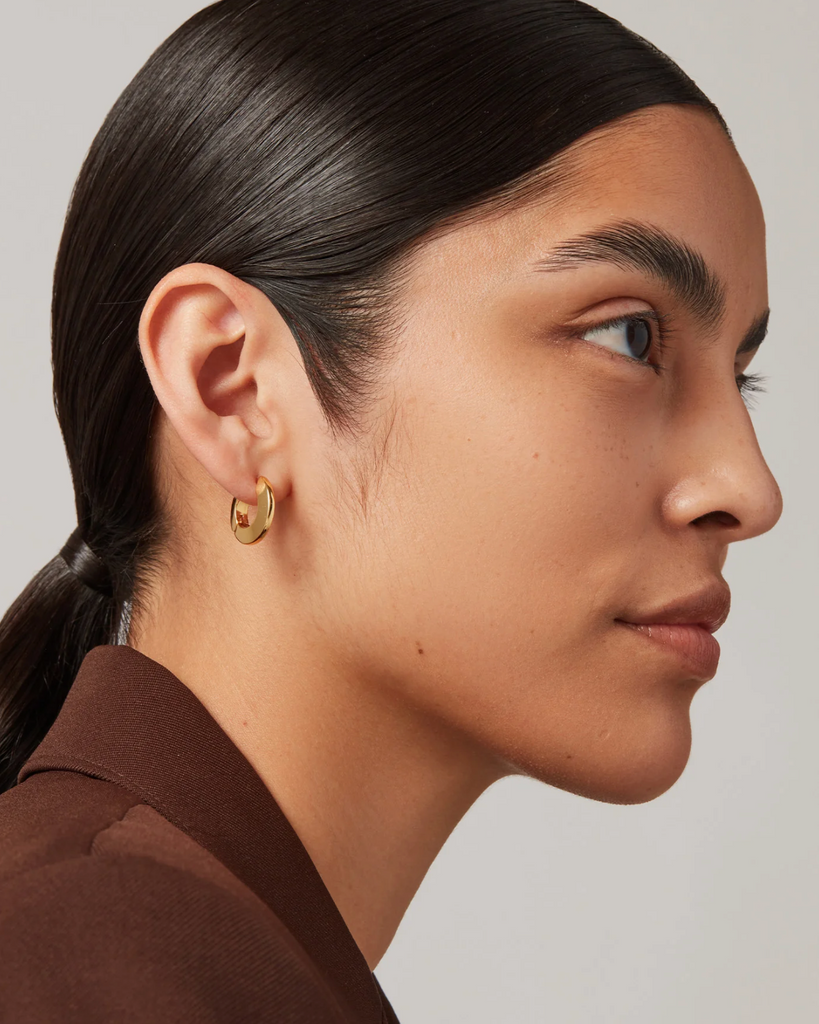 Toni Hinged Hoops Small in Gold