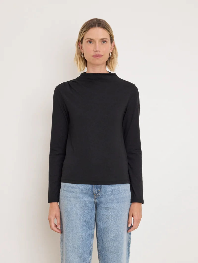 Kristen Tee in Black