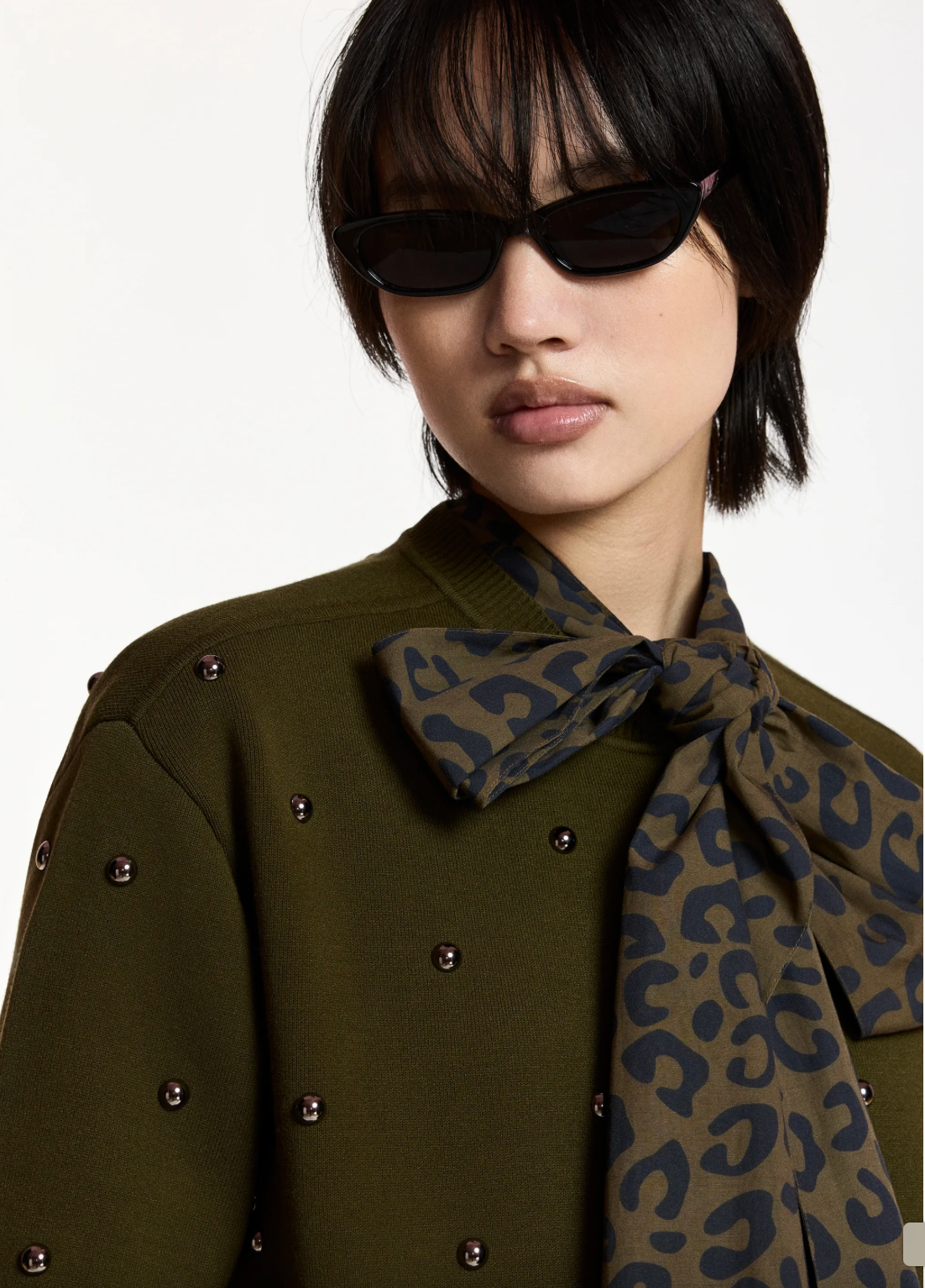 Klou Pullover with Studs in Khaki Mission