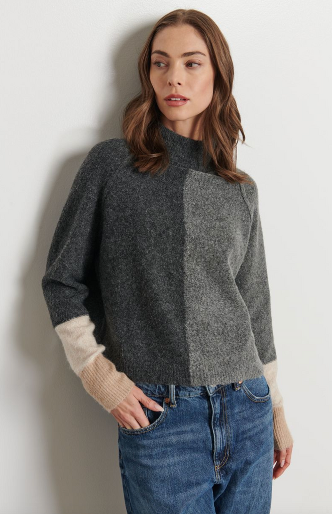 Pippa in Rocky Slate