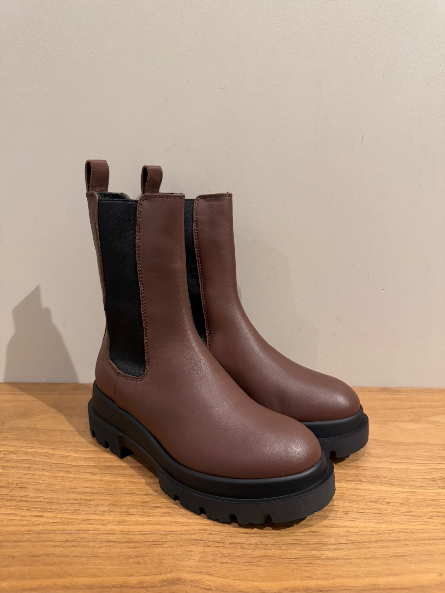 Blaise Leather Boot in Cacoa