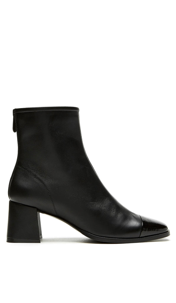 Freda in Black Leather