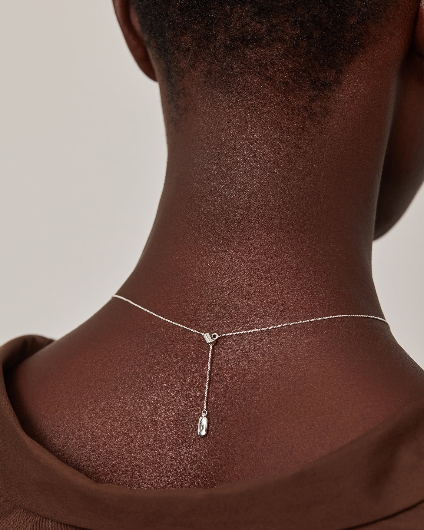 Leon Pendant Necklace in Silver