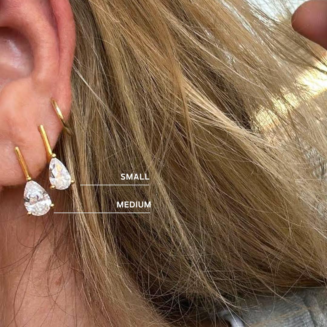 Linea Pear Stud in Gold | Small