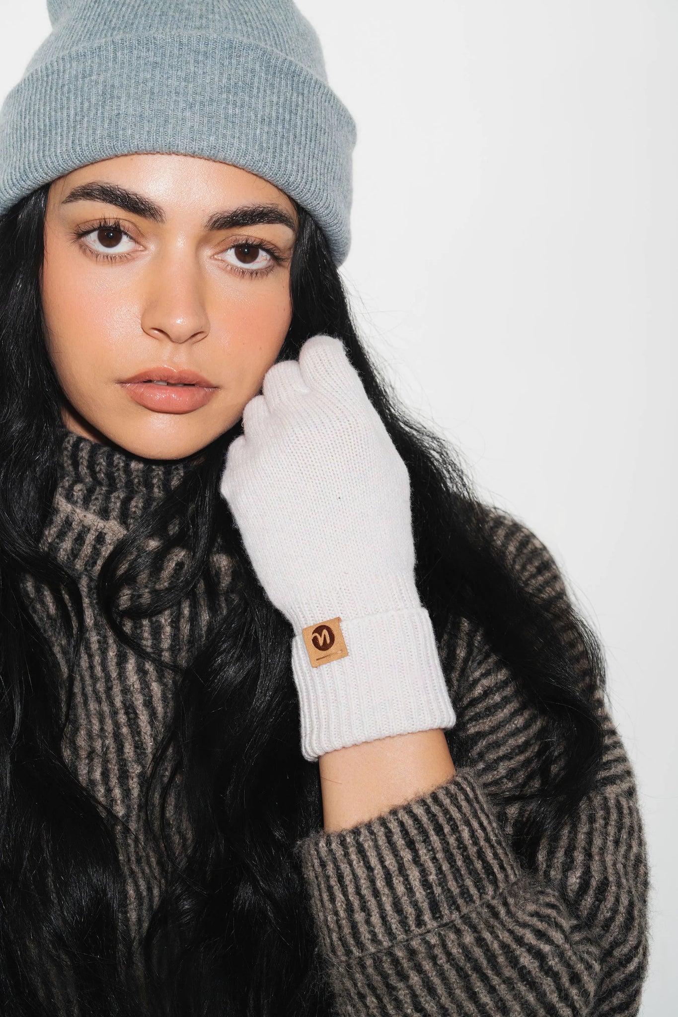 Luxe Gloves in Chai