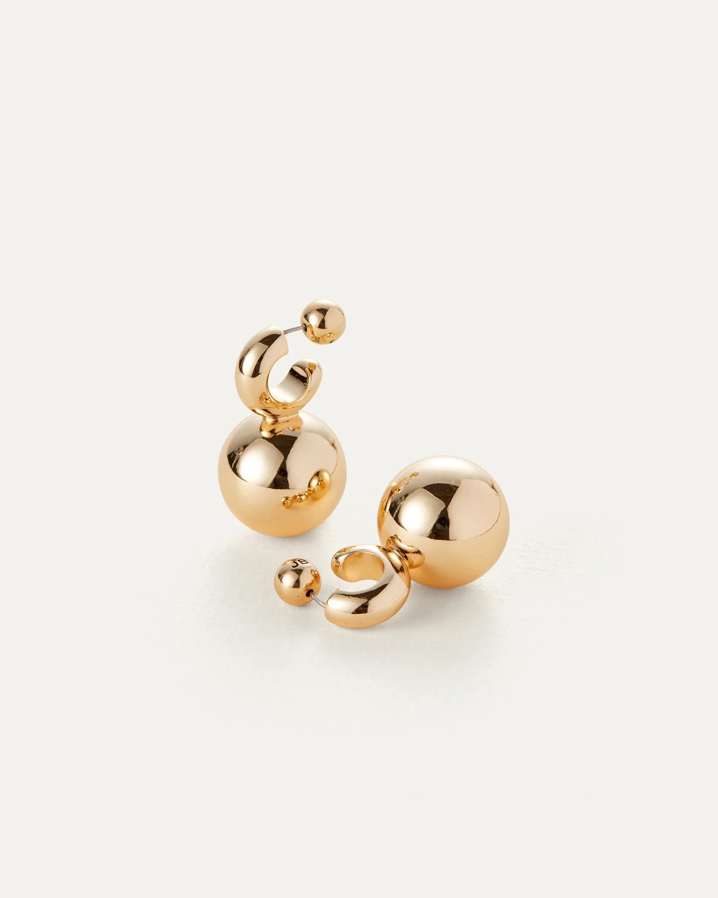 Lyra Earrings in Gold
