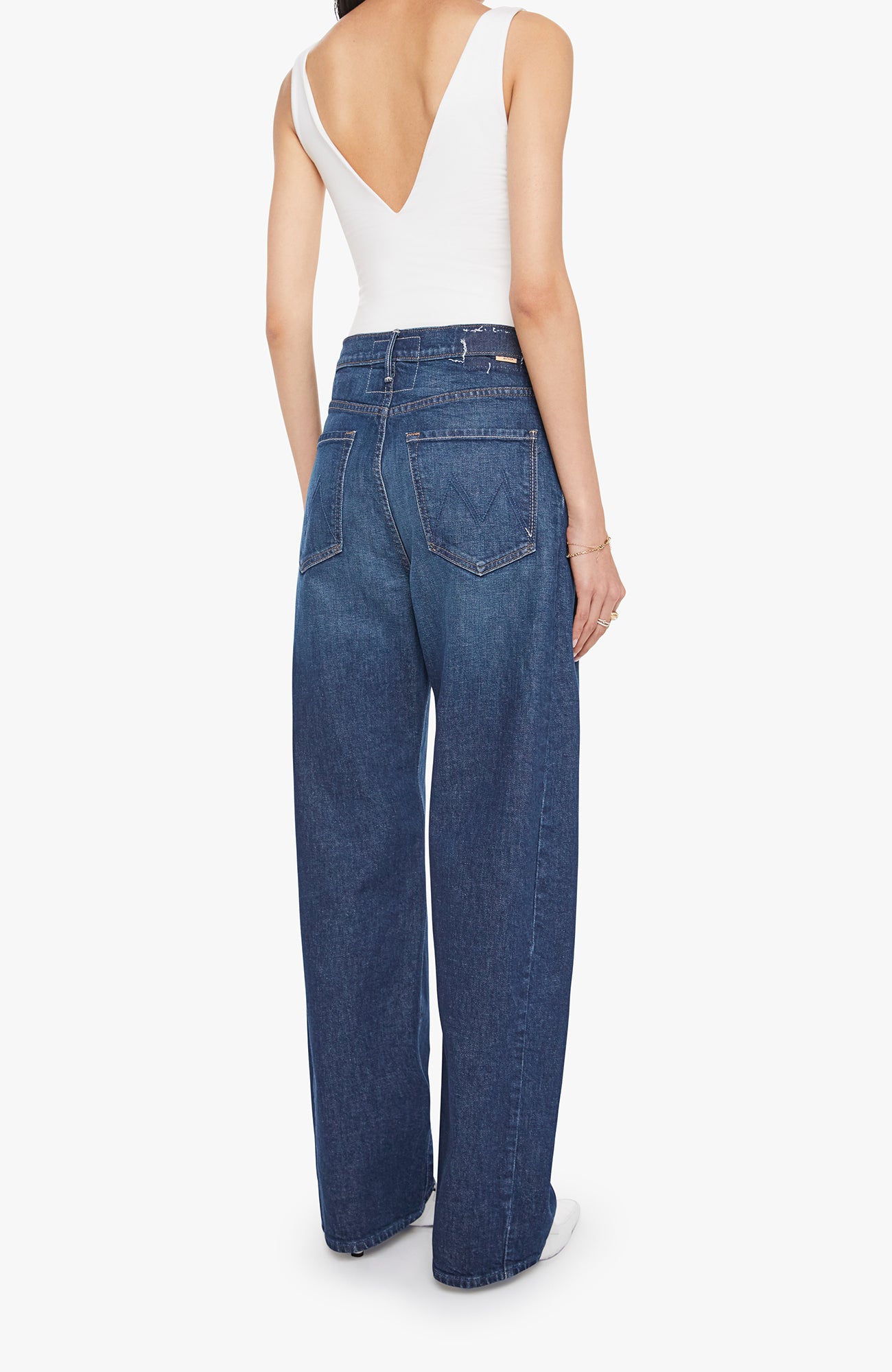 The Full Pipe Skimp in Kicks and Riffs