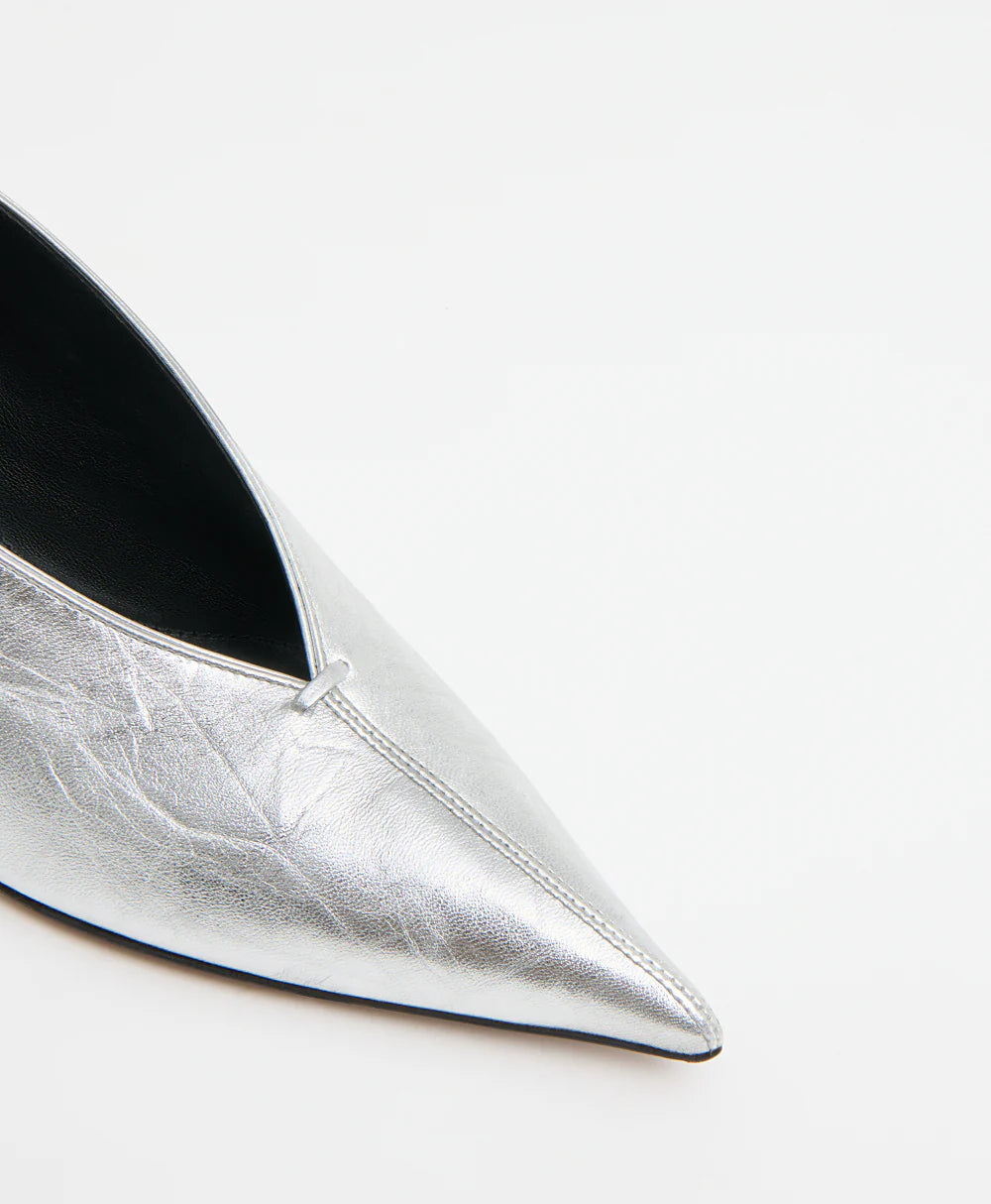 Kiki Heel in Crinkled Silver