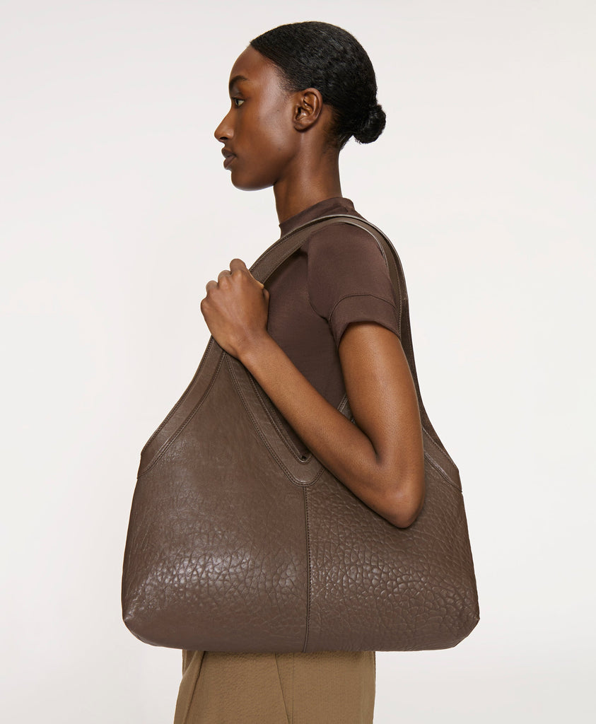 Soft M Tote in Ebony
