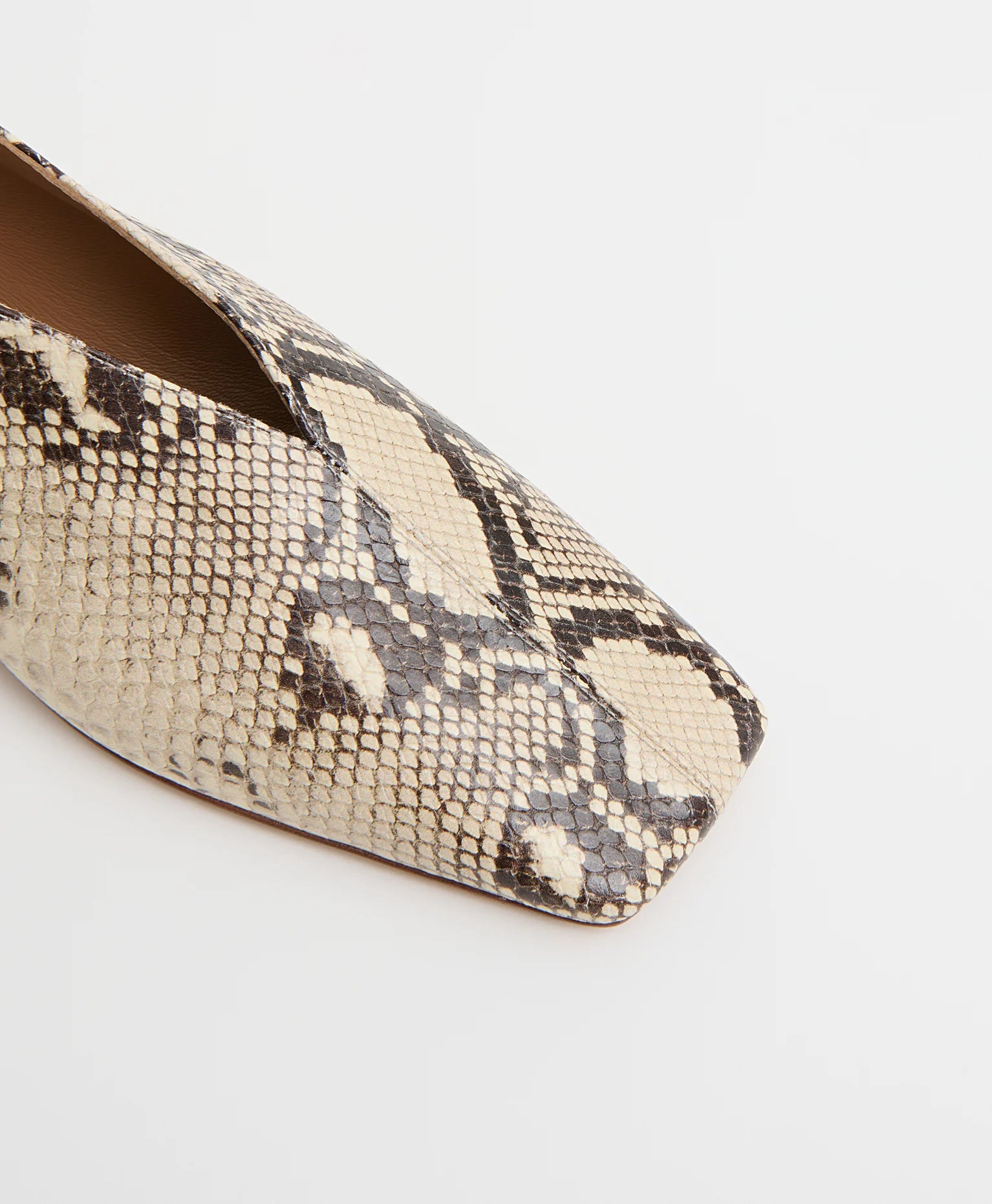 Square Soft V in Roccia