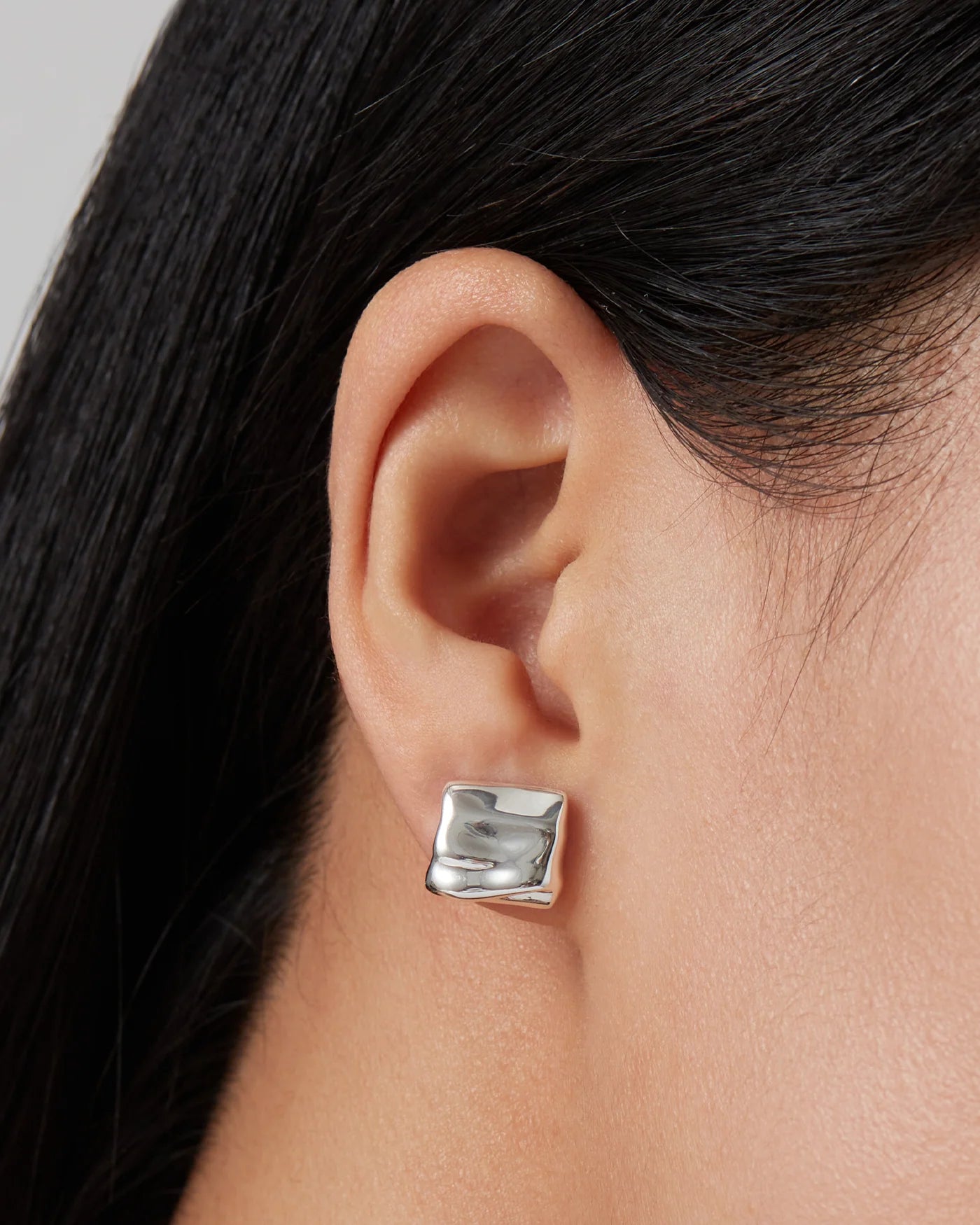 Mini Sundra Earrings in Silver