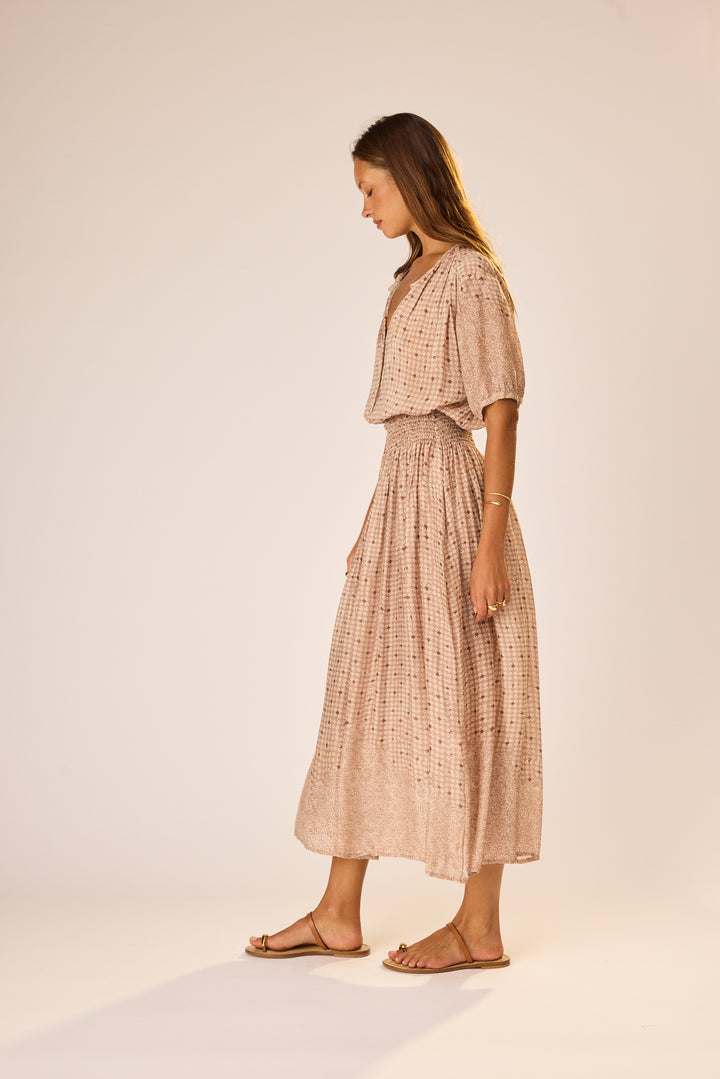 Violet Top in Delphi Sand