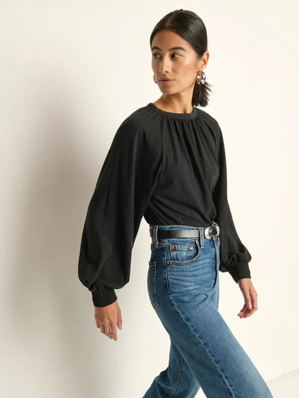 Tallis Tee in Jet Black