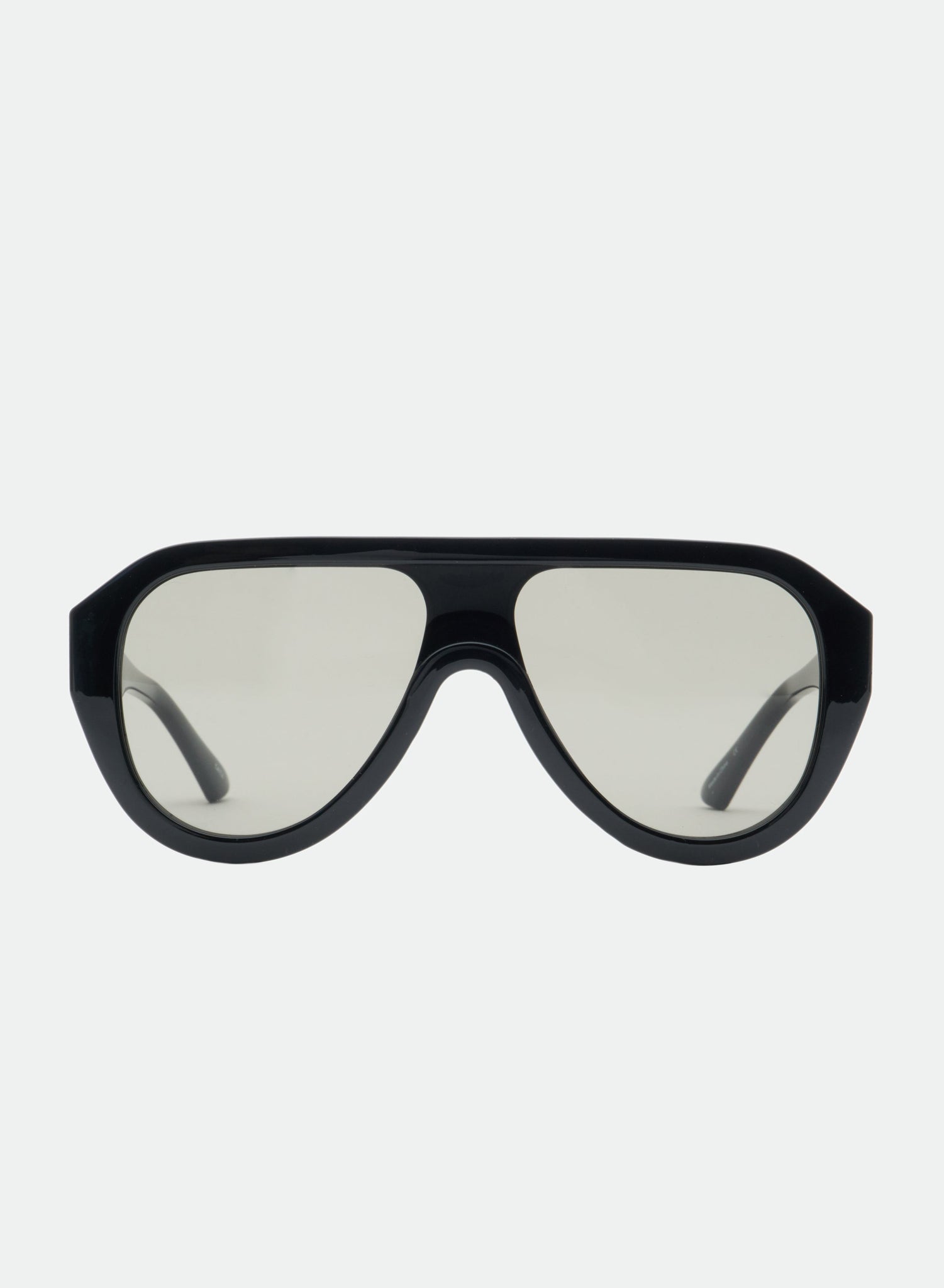 Cameron in Black/Smoke