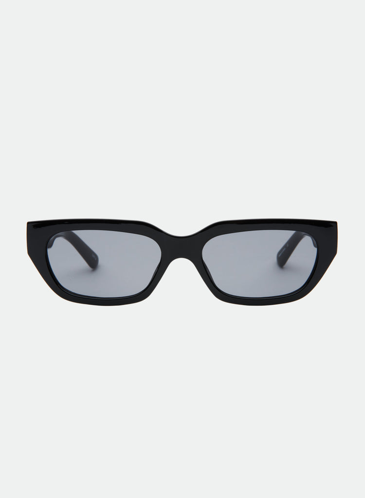 Cato in Black/Smoke