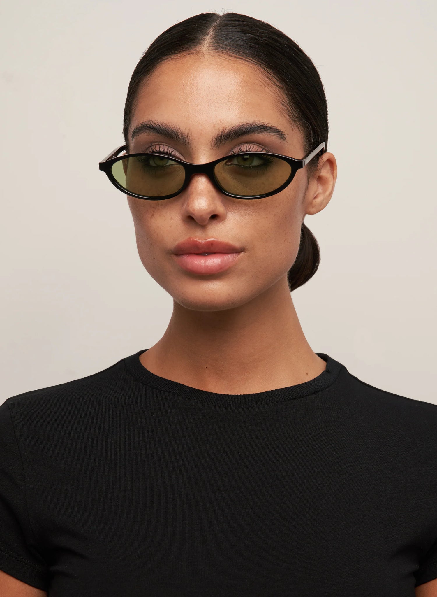 Hazel in Black/Light Green