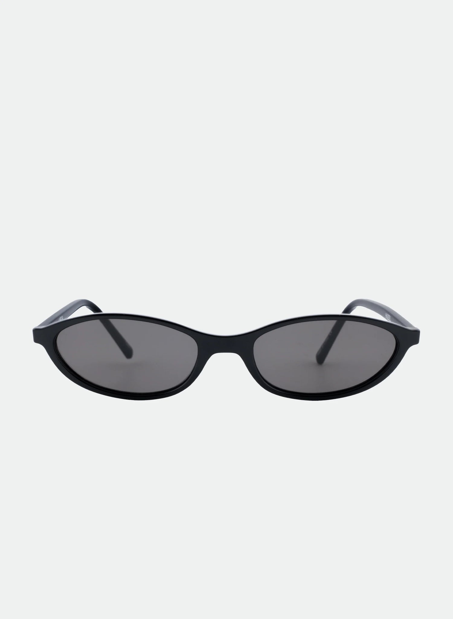 Hazel in Black/Smoke