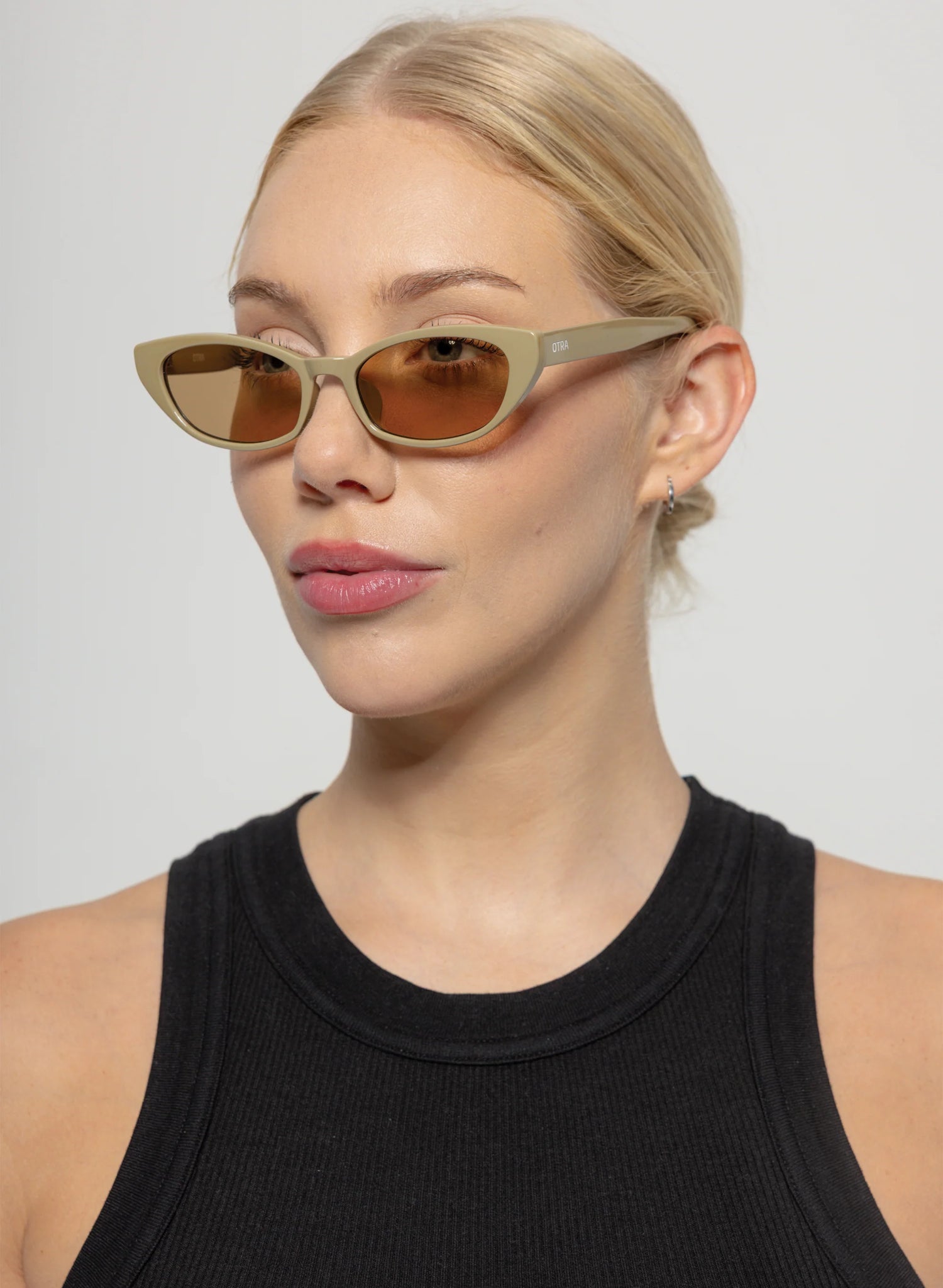 Shona in Sand/Brown