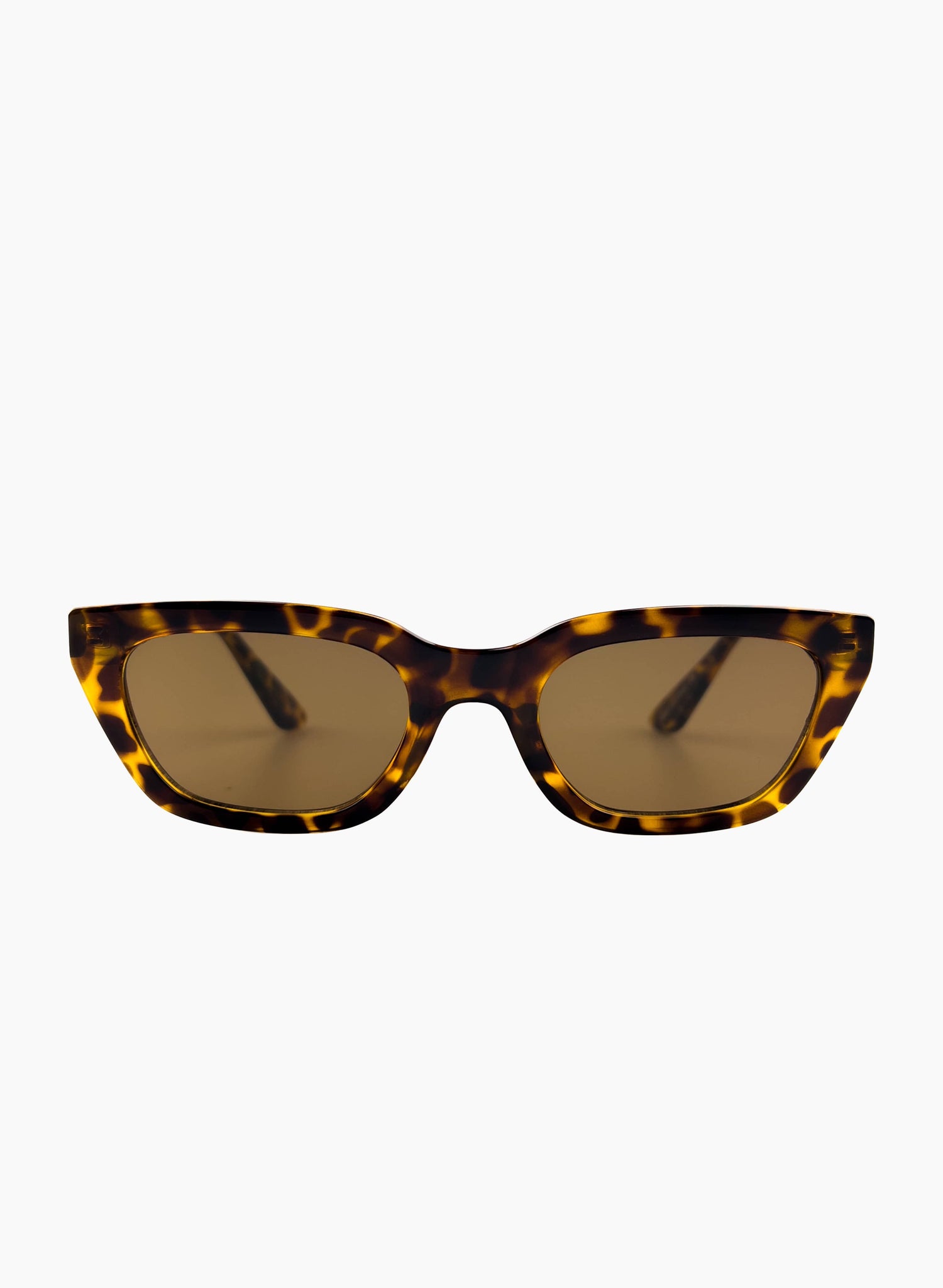 Nove in Tortoiseshell