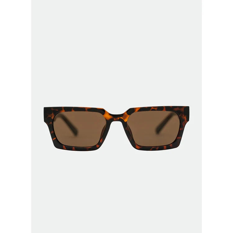 Roco in Tortoiseshell