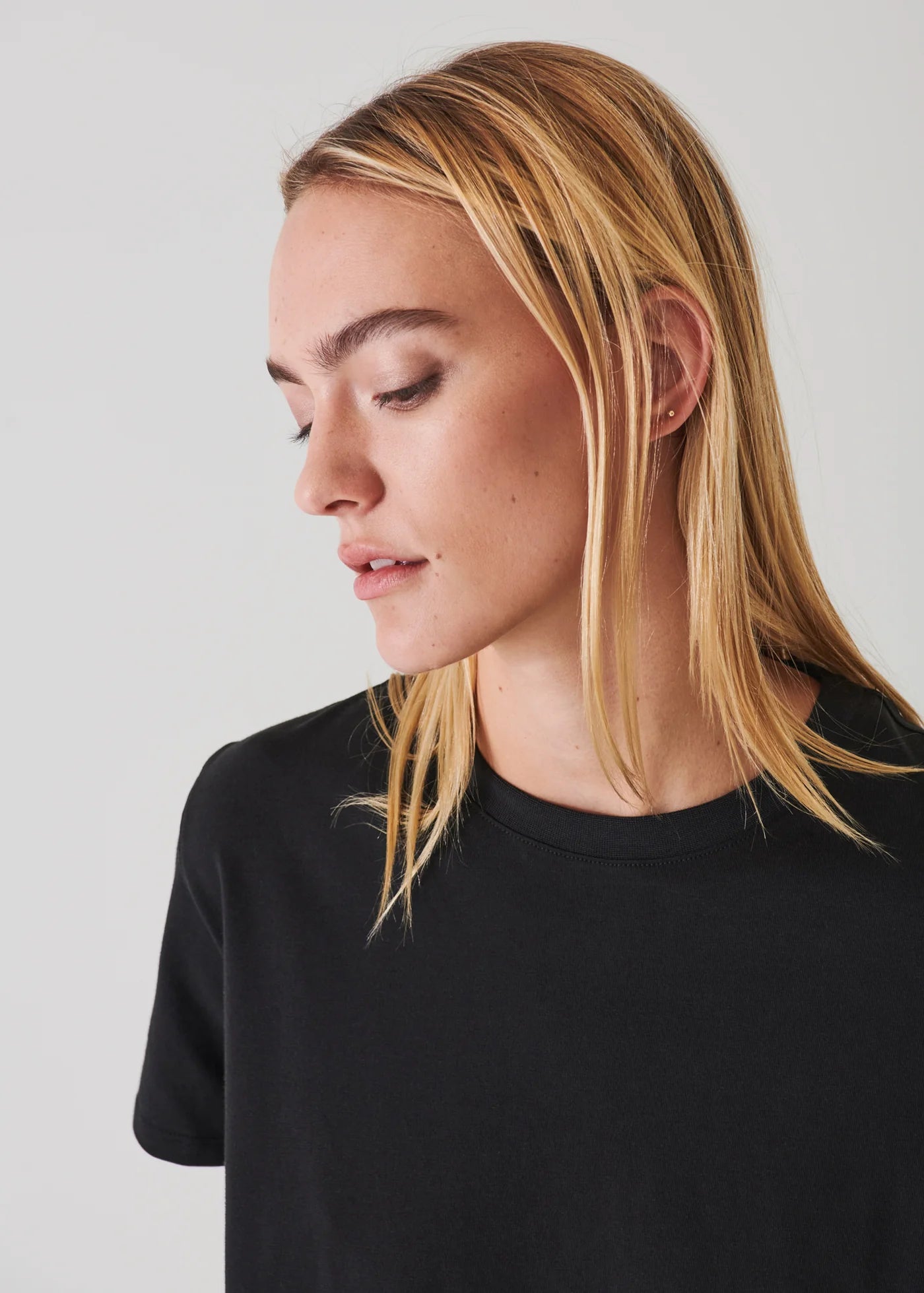 Iconic Pima Cotton Stretch Boyfriend T-Shirt in Black