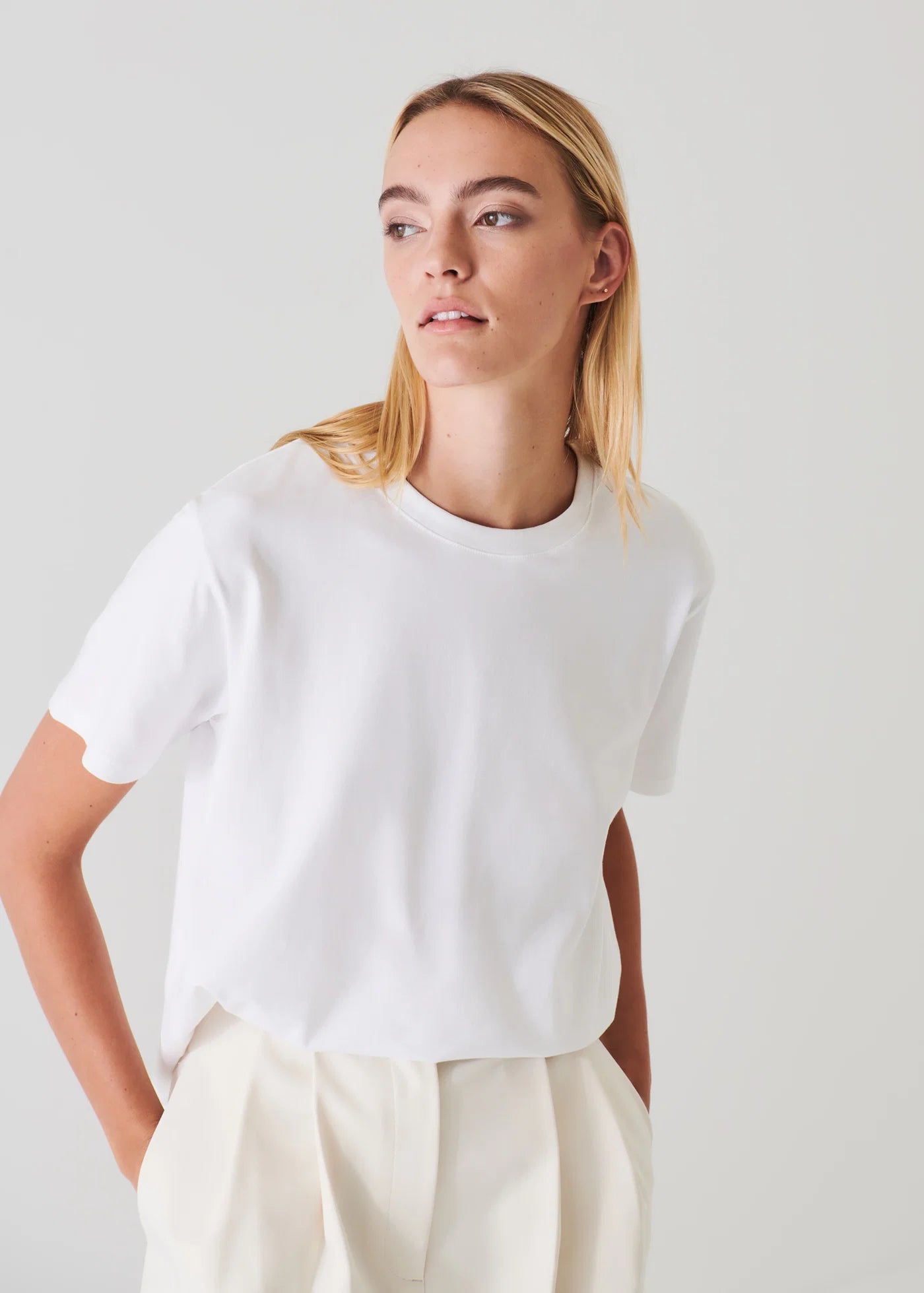 Iconic Pima Cotton Stretch Boyfriend T-Shirt in White