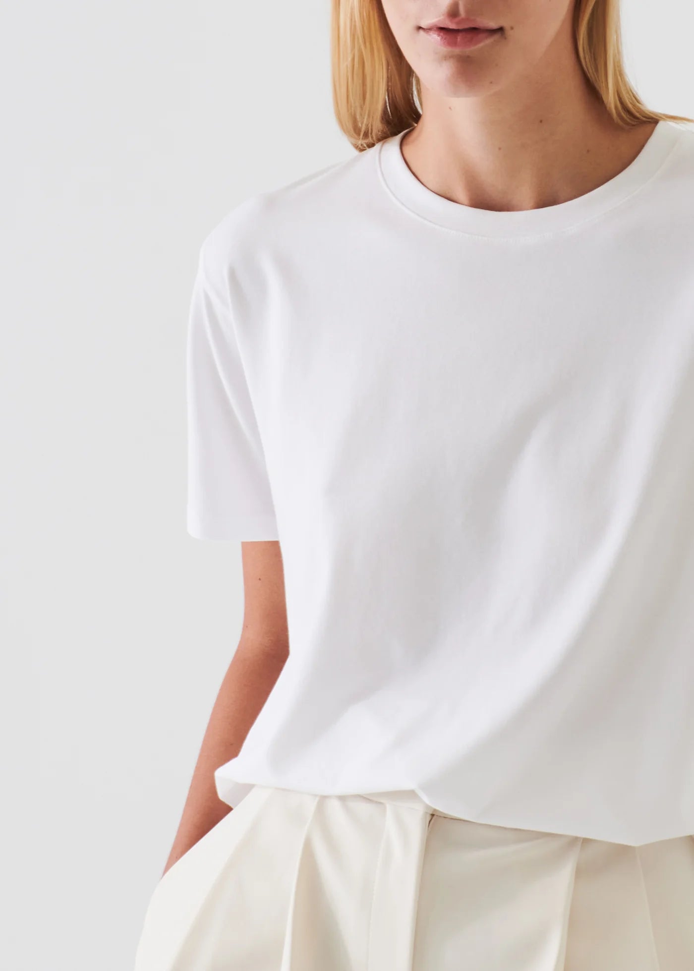Iconic Pima Cotton Stretch Boyfriend T-Shirt in White
