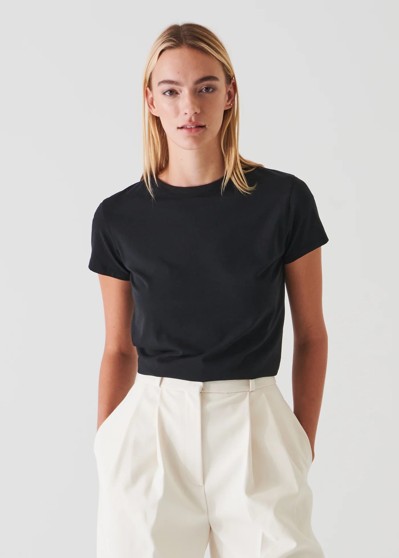 Pima Cotton Stretch Slim T-Shirt in Black
