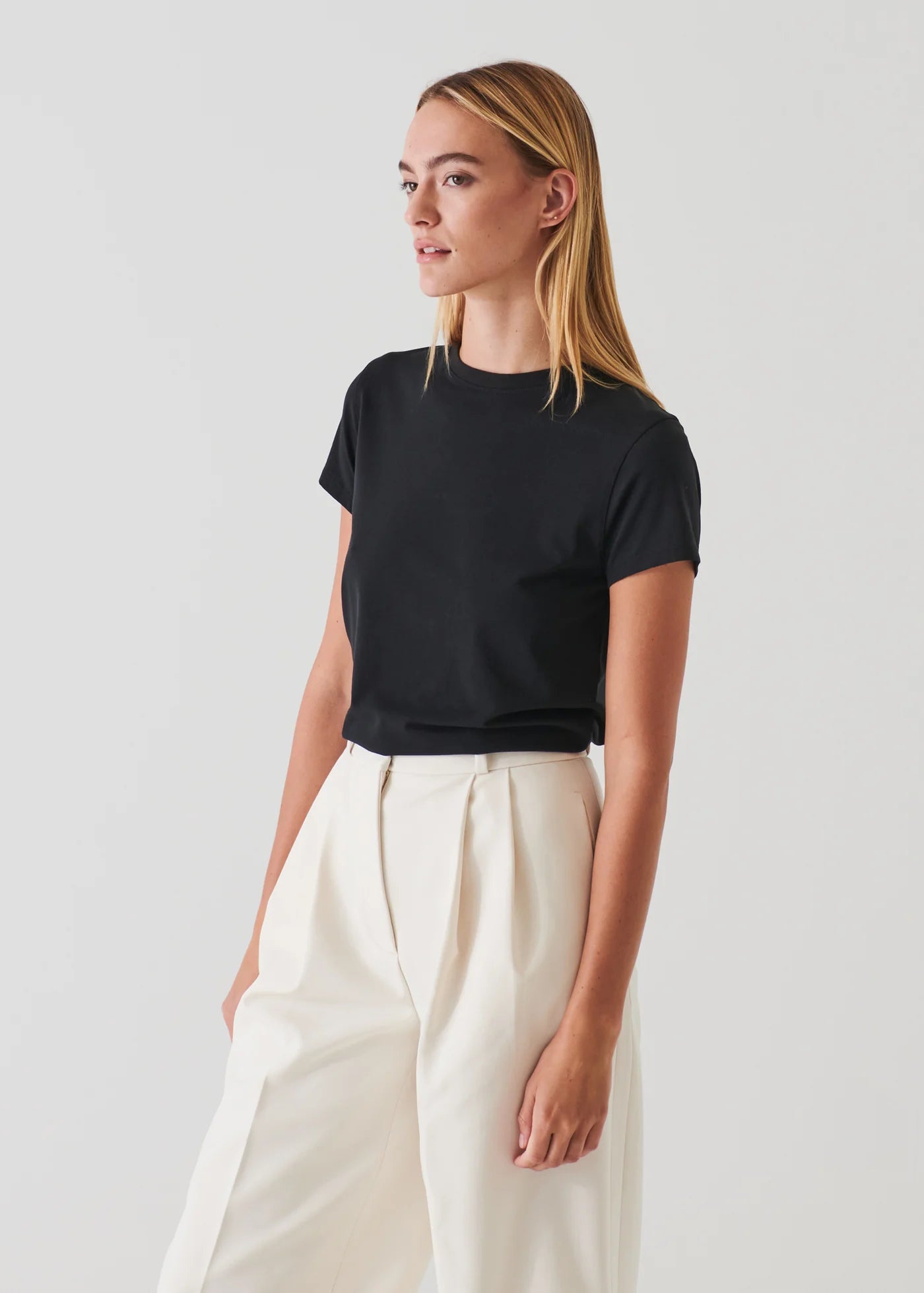 Pima Cotton Stretch Slim T-Shirt in Black