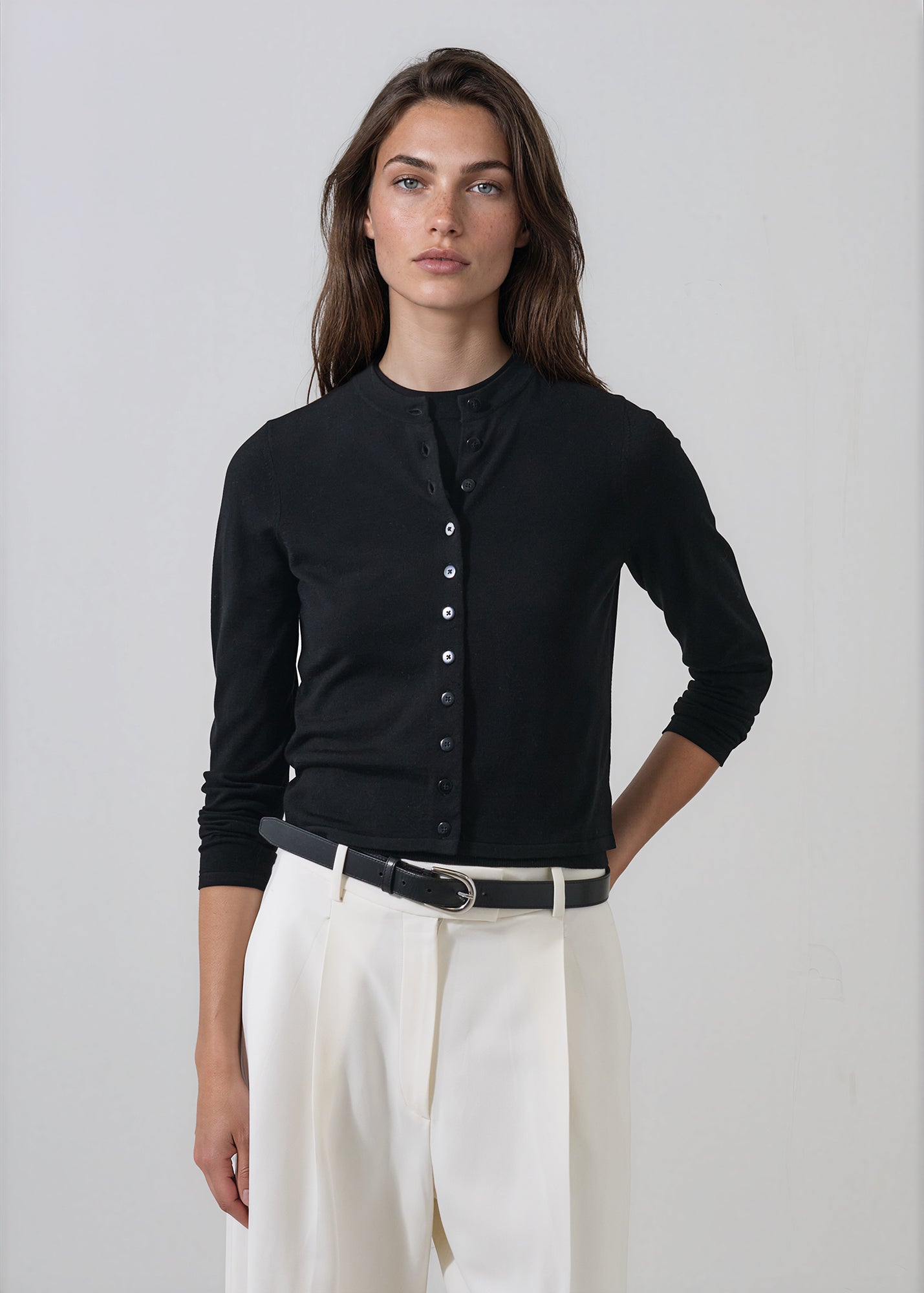 Extrafine Merino Cropped Cardigan in Black
