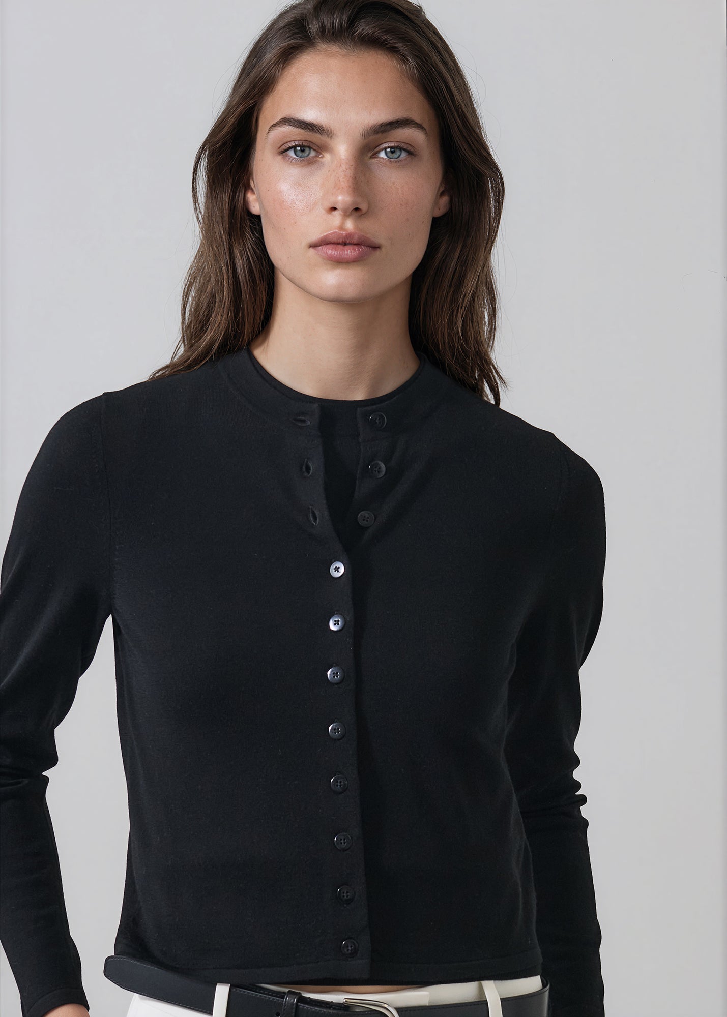 Extrafine Merino Cropped Cardigan in Black